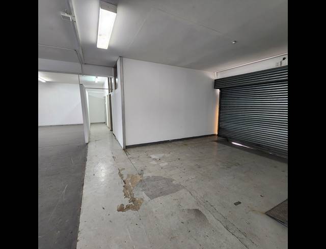696M² SHOWROOM TO LET IN WINDERMERE